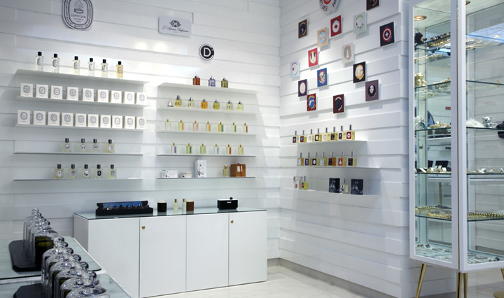 linda-vuela-a-rio-store-by-estudihac-murcia-spain-02