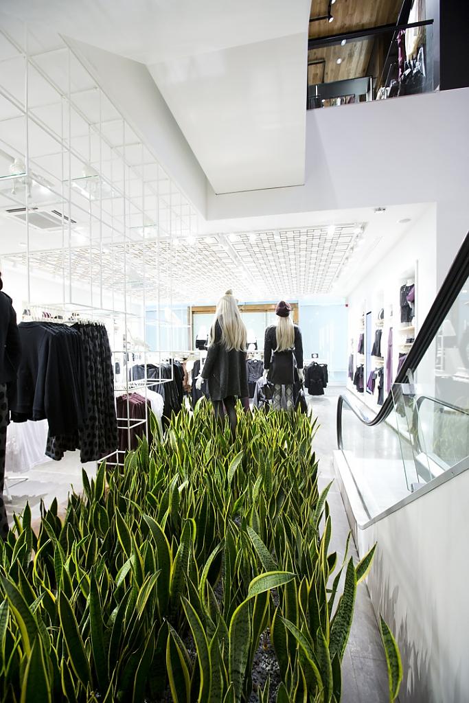 vero-moda-flagship-store-at-konigstrasse-by-riis-retail-stuttgart-germany-16