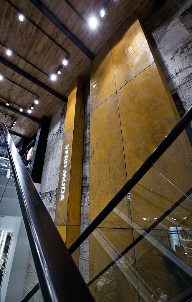 vero-moda-flagship-store-at-konigstrasse-by-riis-retail-stuttgart-germany-20