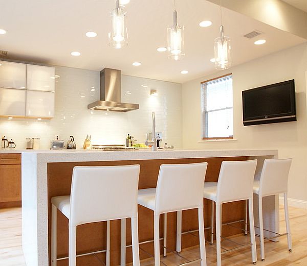 bright-contemporay-kitchen-with-beautiful-lighting
