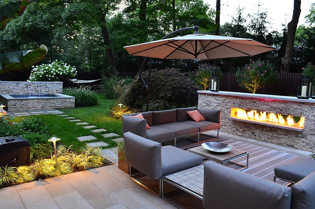 outdoor-fireplace-spa