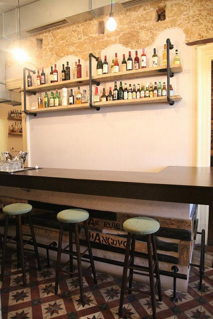 low-tech-design-viejo-1907-bar-cyprus-03