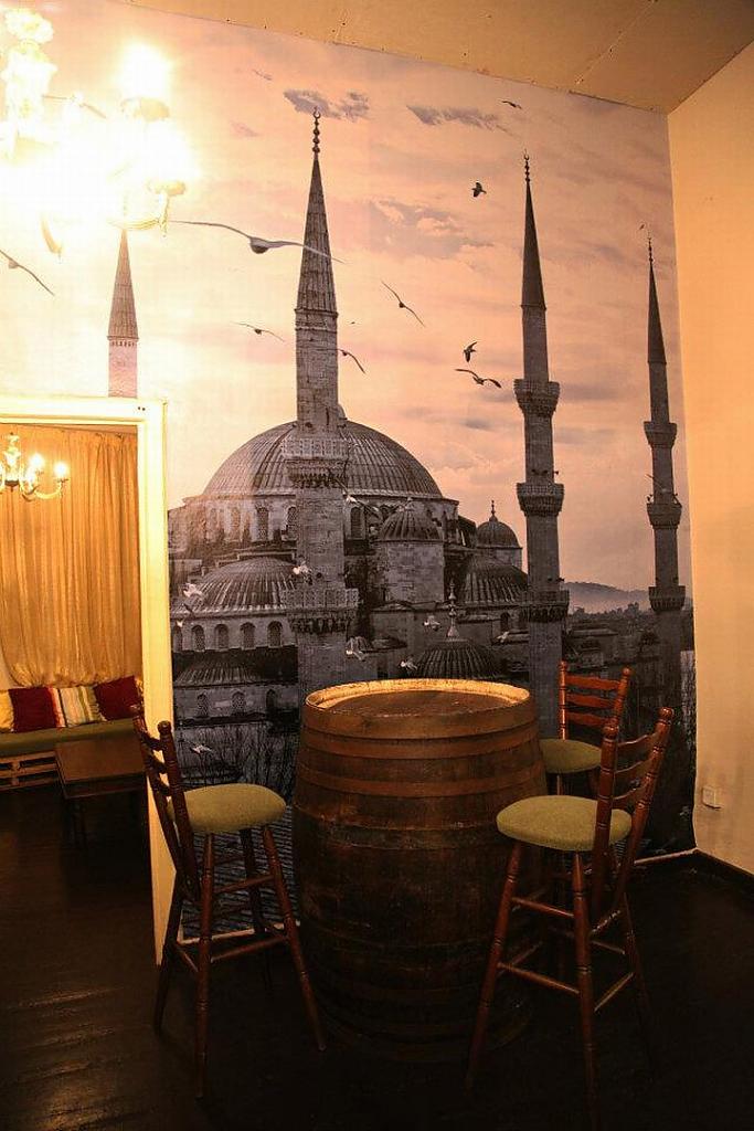 low-tech-design-viejo-1907-bar-cyprus-11
