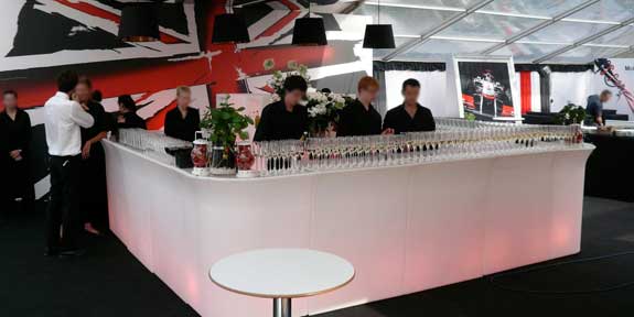 mebeli-dlya-provedeniya-vystavok-02