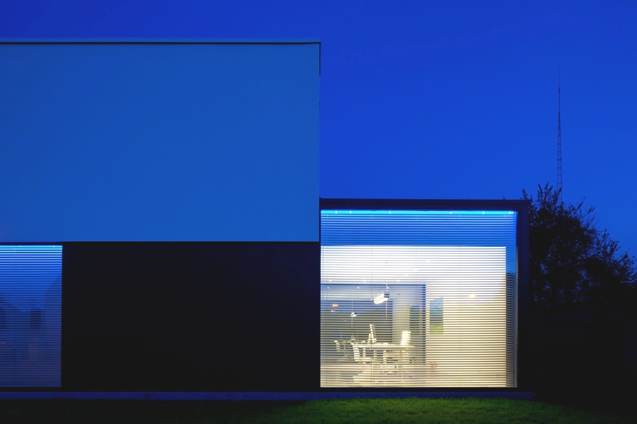 minimalist-wr-house-belgium