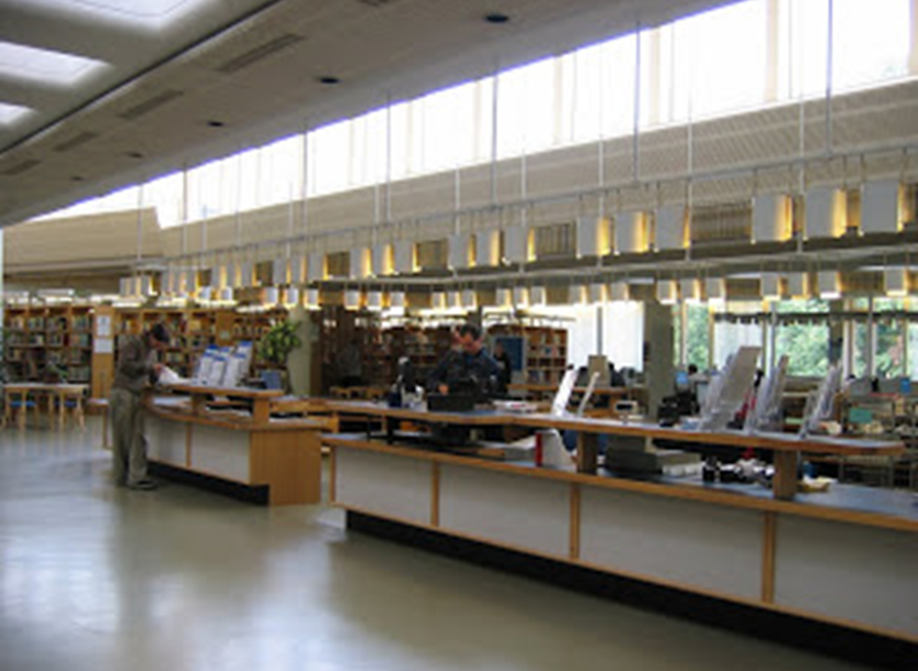 Политехнический институт в Отанейми. Библиотека