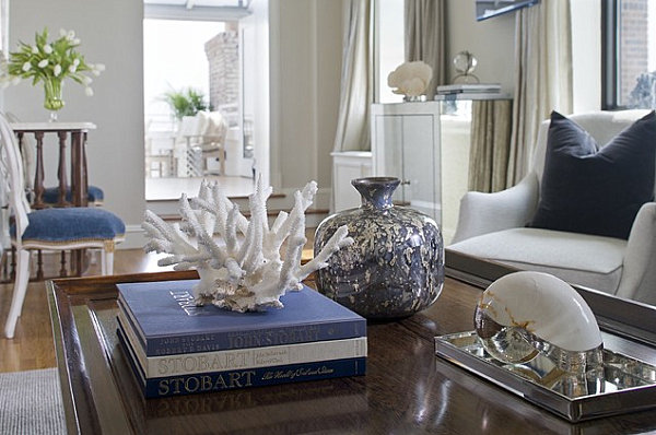 decorative-accents-in-a-chic-living-room