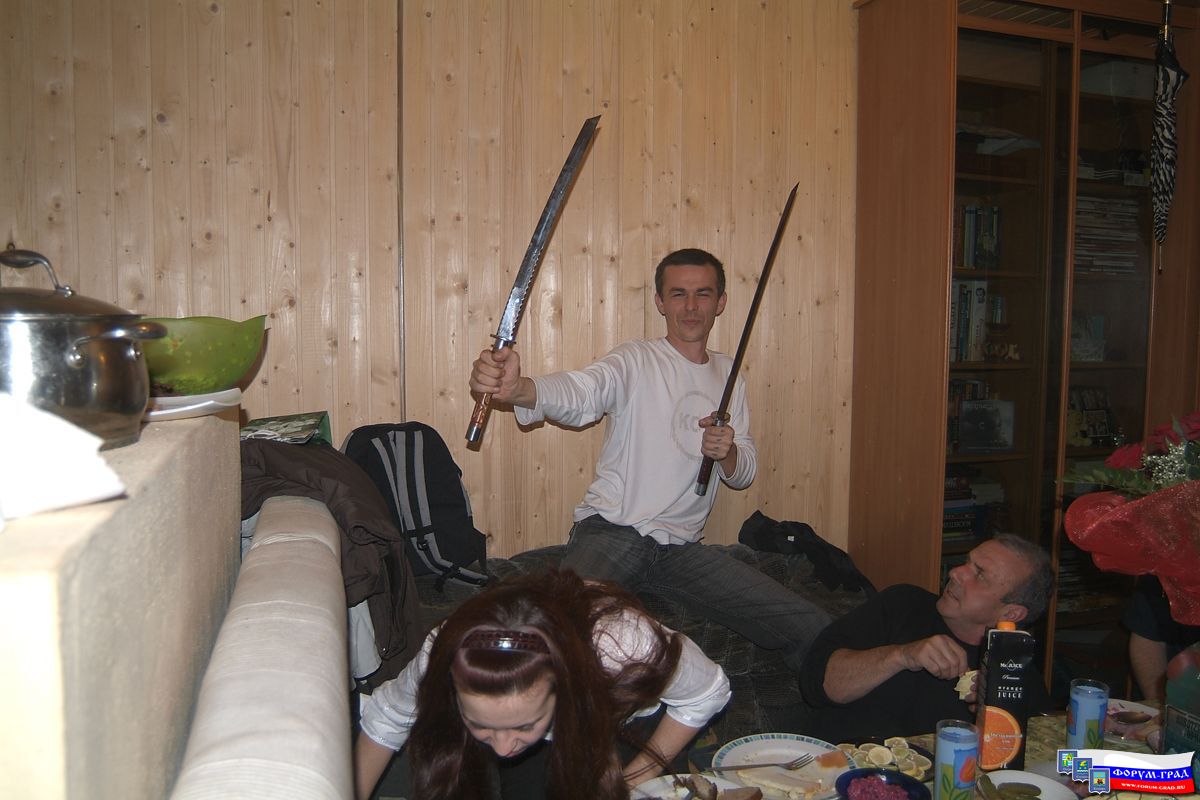 Убягаю, Иначе Убьють =))