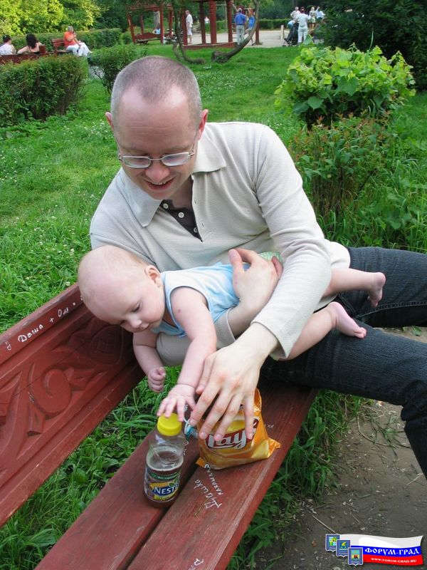 А взрослая еда вкуснее=))