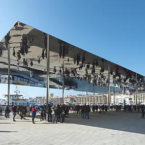 vieux-port-pavilion-marseille-france-04