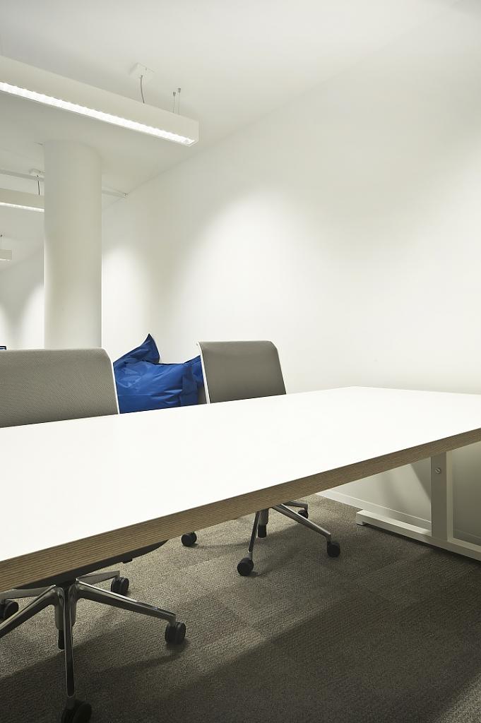 creando-headquarters-room-services-houthalen-helchteren-belgium-12
