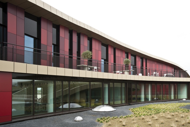 creando-headquarters-room-services-houthalen-helchteren-belgium-31