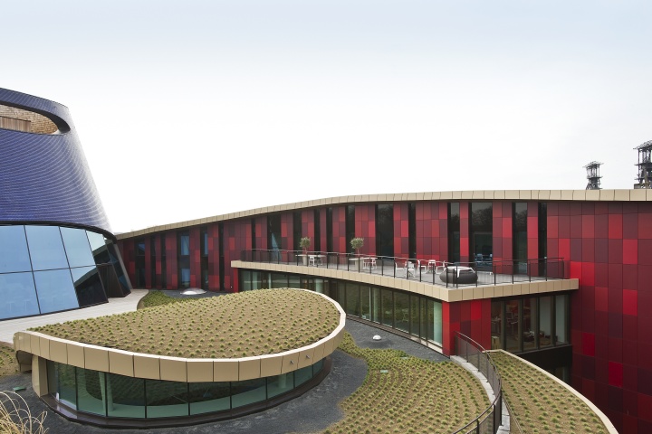 creando-headquarters-room-services-houthalen-helchteren-belgium-33