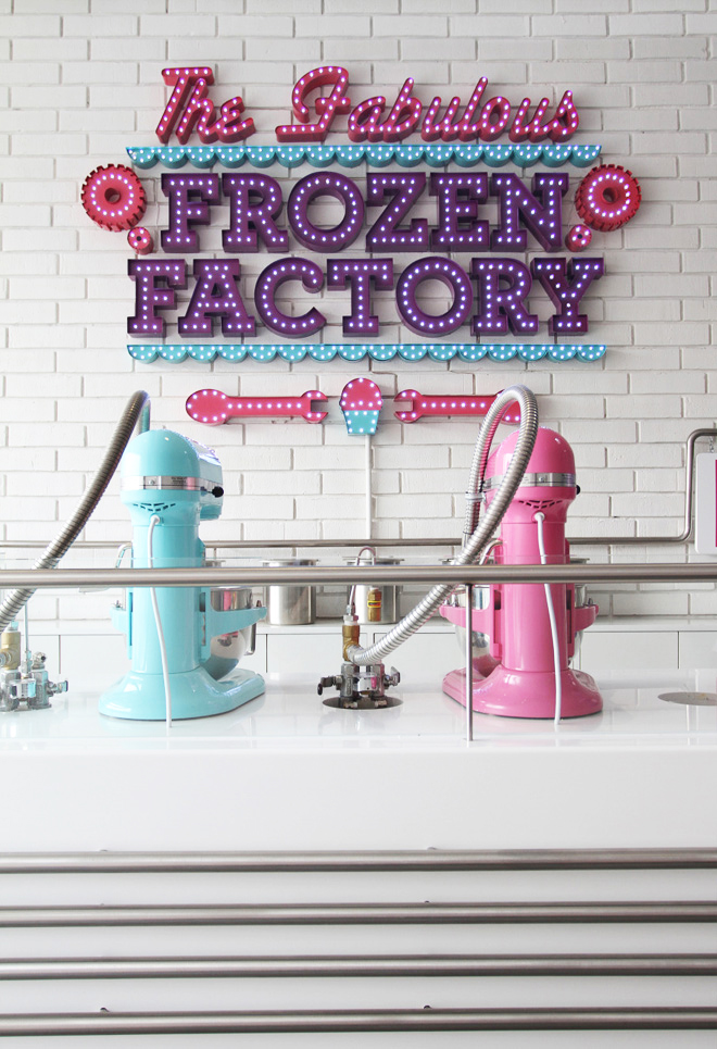 fabulous-frozen-ice-cream-factory-01