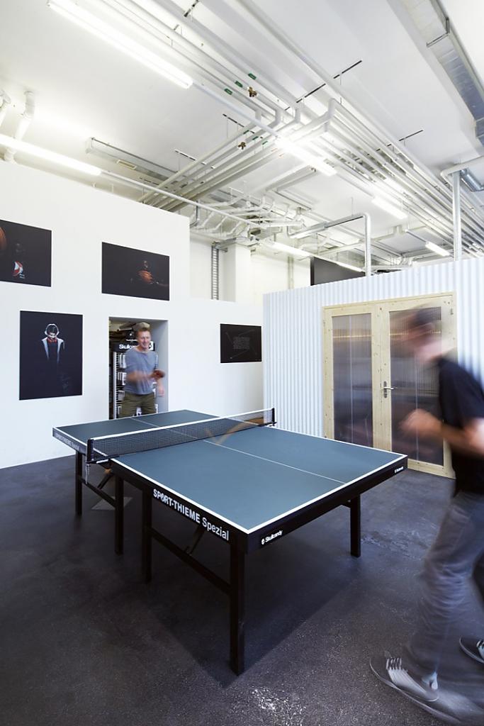 skullcandy-office-arthur-de-chatelperron-hugo-helene-zurich-08