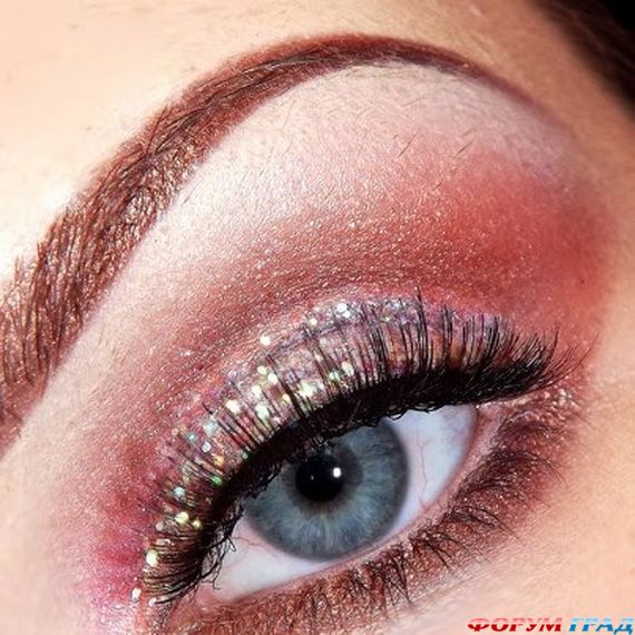black-water-snake-eye-makeup-style-03