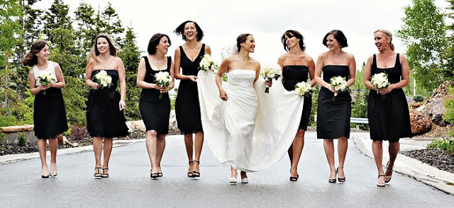 wedding-girlfriends-01