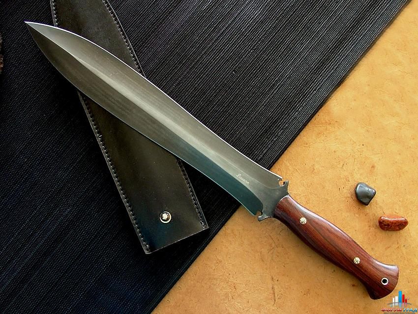 Сувенирное старинное оружие