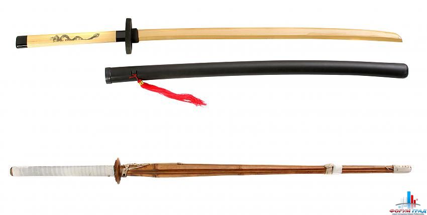 Сувенирное старинное оружие