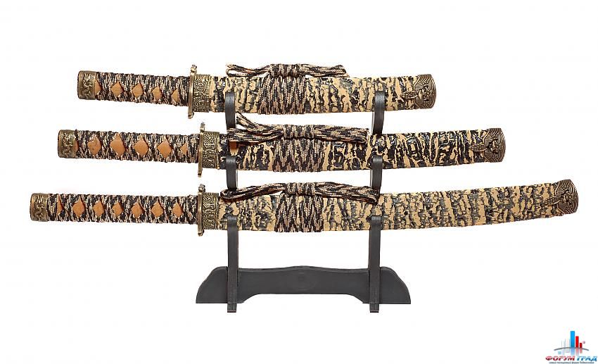 Сувенирное старинное оружие