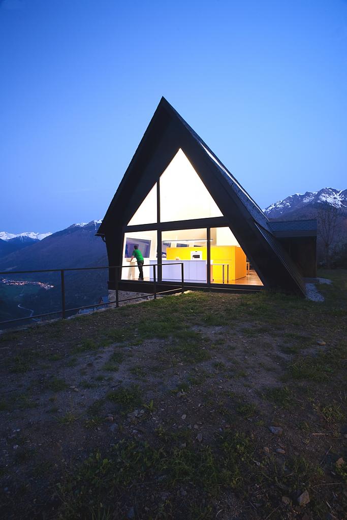 pyrenees-house-spain