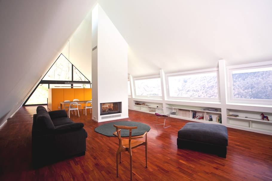 pyrenees-house-spain