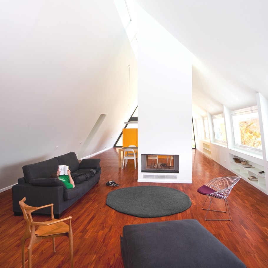 pyrenees-house-spain