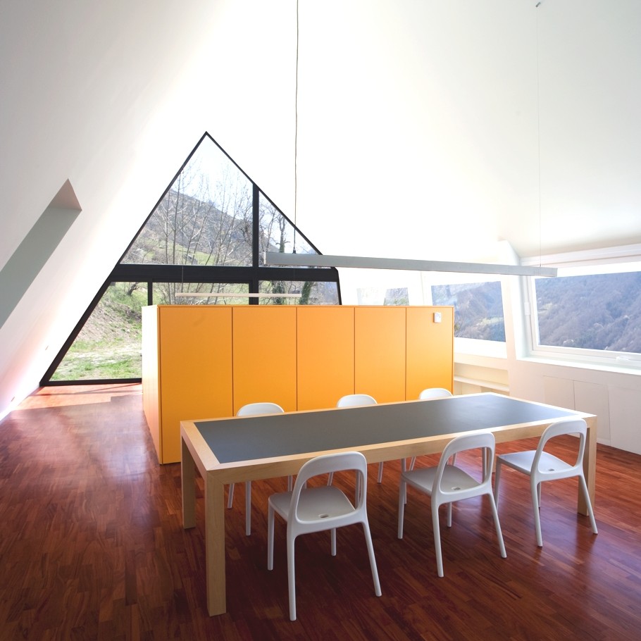 pyrenees-house-spain
