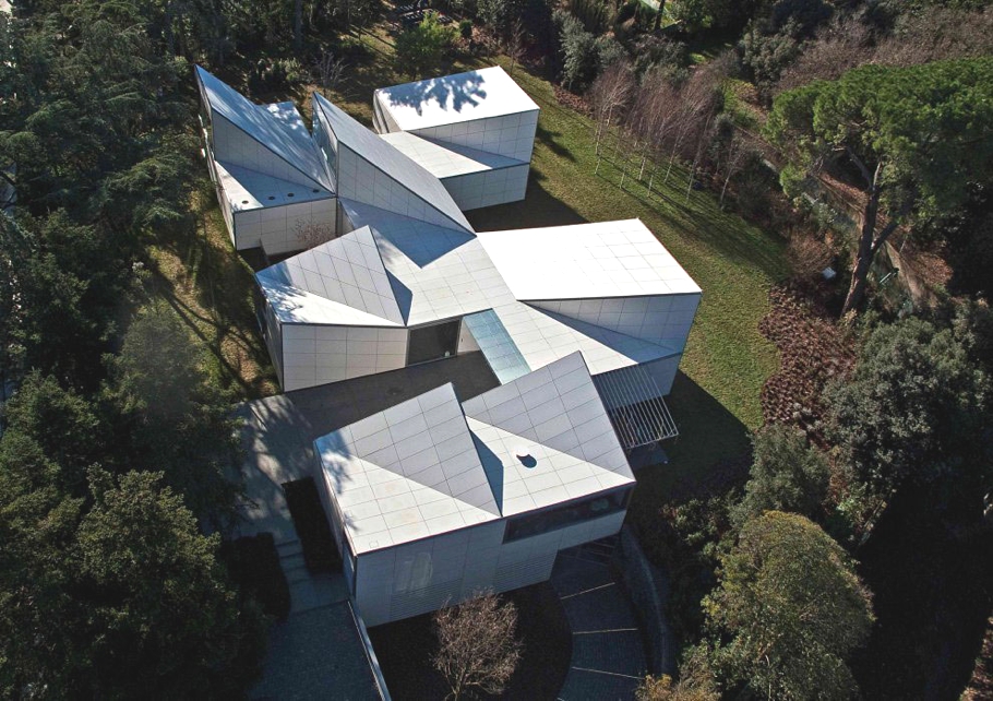 contemporary-property-barcelona-spain-01