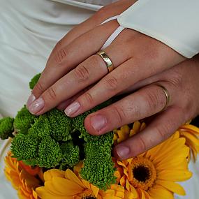 rings-and-brides-bouquet-01
