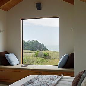 10-stunning-rooms-window-seat-010