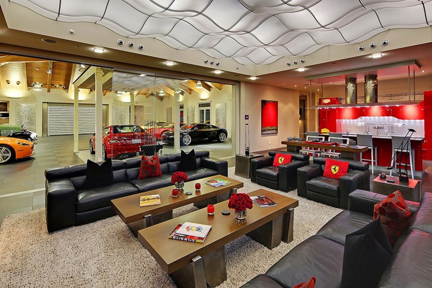 a-home-with-a-16-car-garage-016