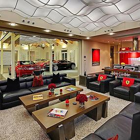 a-home-with-a-16-car-garage-016