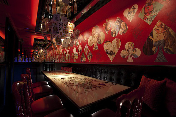 alice-in-wonderland-restaurant-007