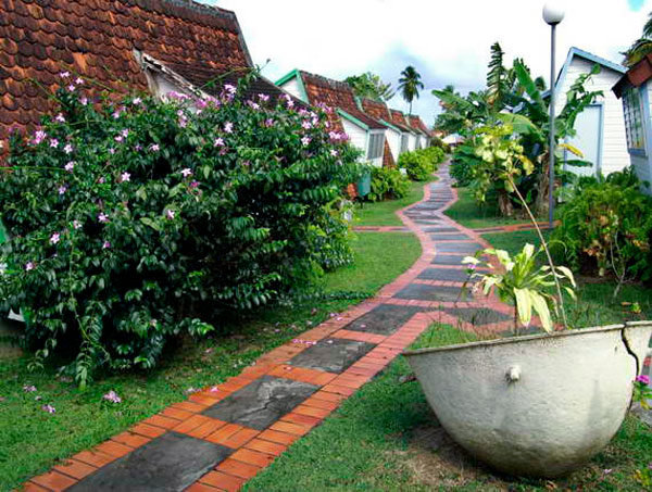 alley-garden-26