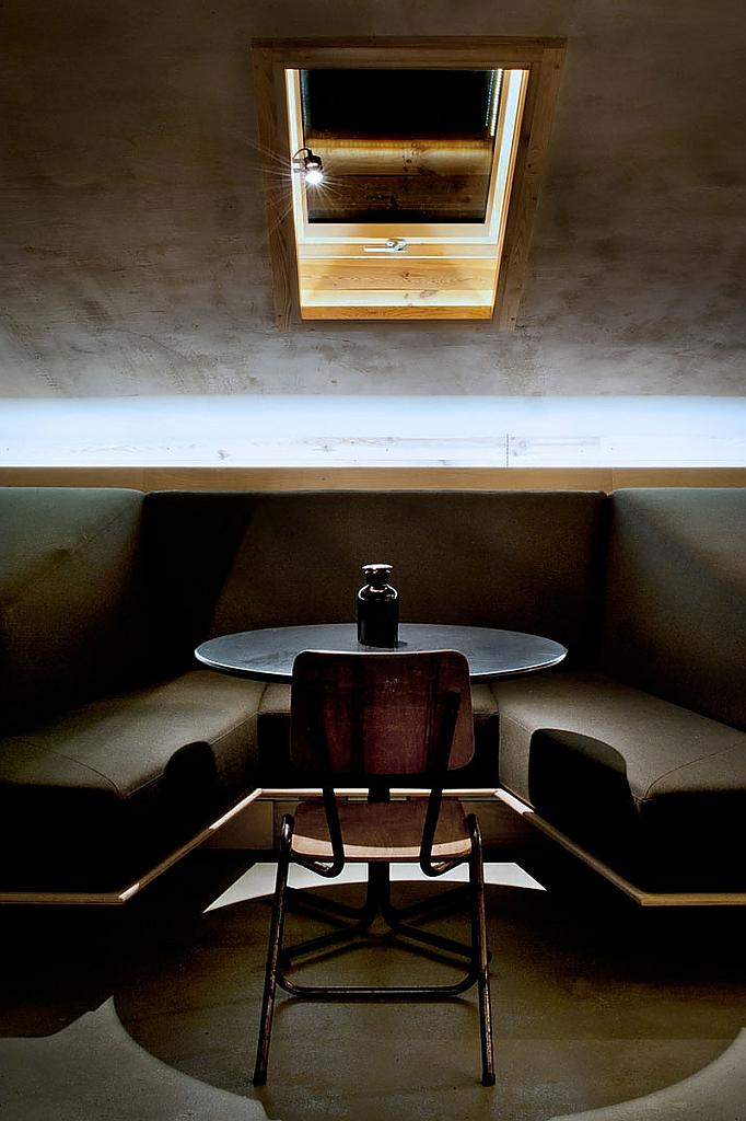 attic-bar-design-06