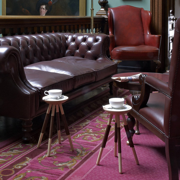 chaynik-stolik-dlya-egoista-002