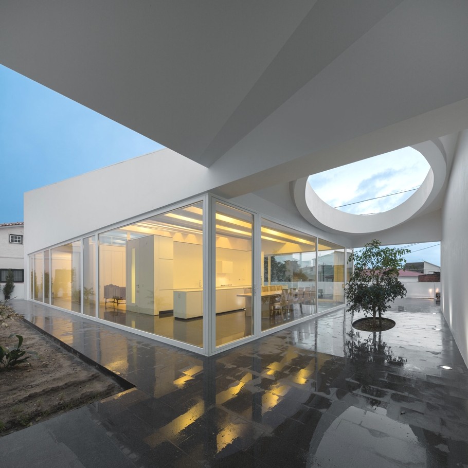 Дизайн геометрического португальского дома