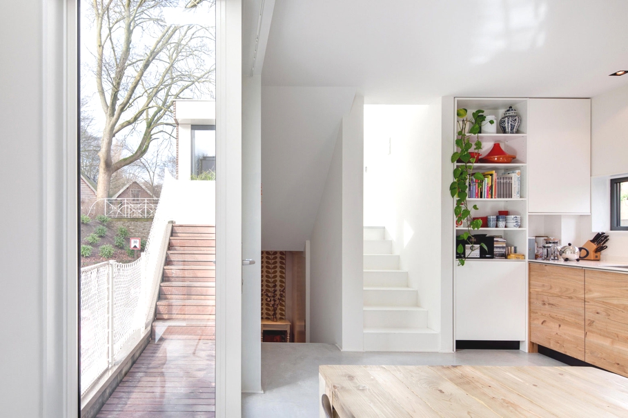 contemporary-houseboat-design-006