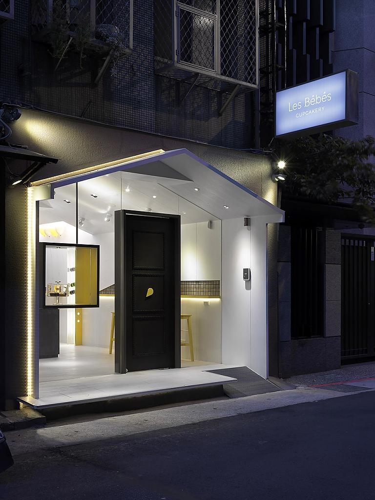 cupcake-shop-les-b b s-cupcakery-01