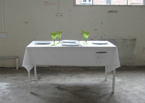 design-zip-it-table-03