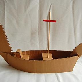 diy-cardboard-boats-08