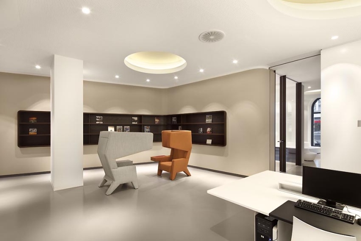 eb-group-showroom-002