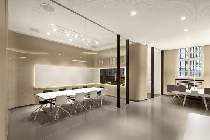 eb-group-showroom-003