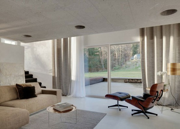 eye-catching interiors featuring the iconic eames lounge chair-20