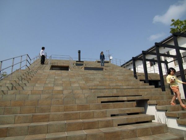 family-home-stairs-house-006