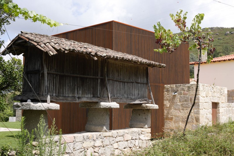 house-in-sequeiros-by-topos-atelier-de-arquitectura-06