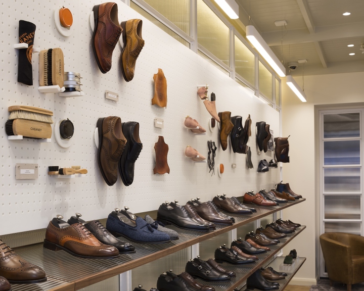 joseph-cheaney-flagship-store-032