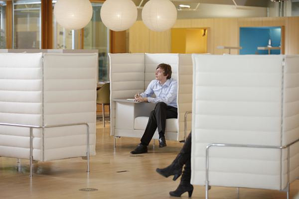 office-spaces-cubicles-012