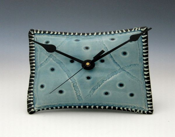 pillow shaped ceramic wall clock-002